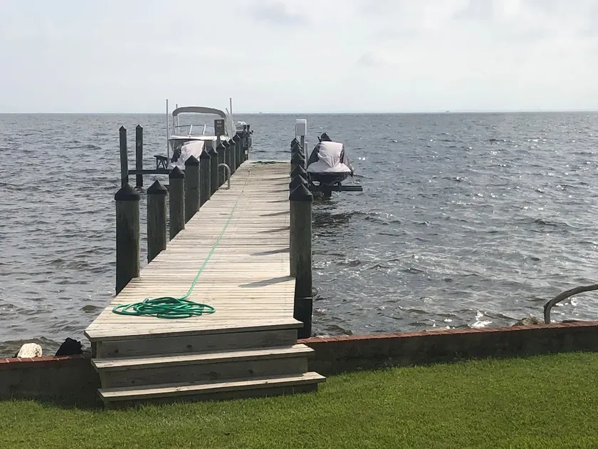 Beautiful Waterfront Home With Theater Room - Image 1