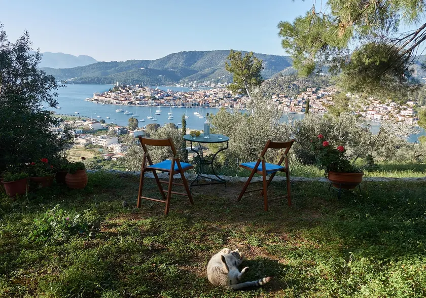 My olive grove house with views of Poros - Image 1