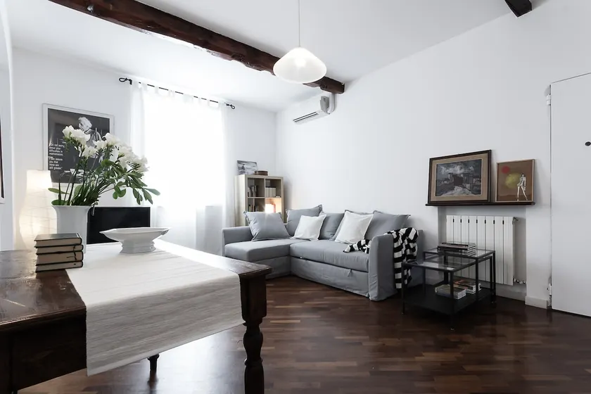 Casa Maltoni, luminous apartment in charming road - Image 1