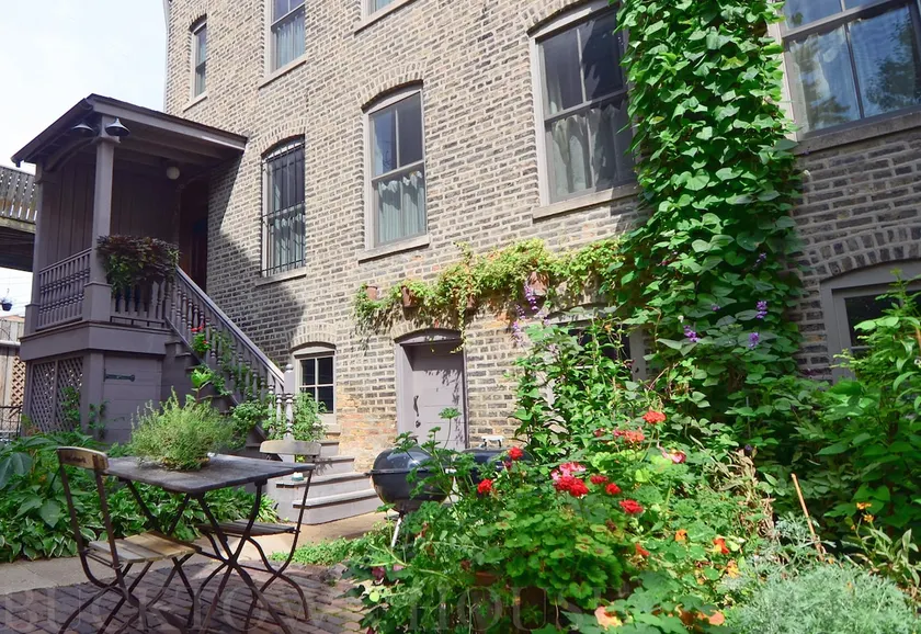 The Bucktown House - Historic Coachhouse Since '08 - Image 1