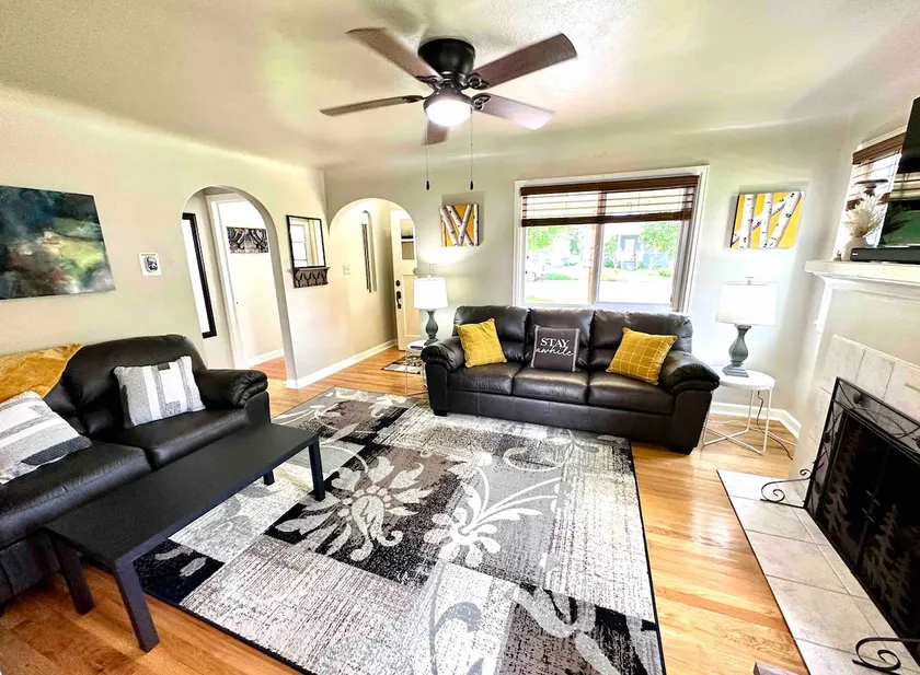 Cozy Retreat on Elk Street - Image 1