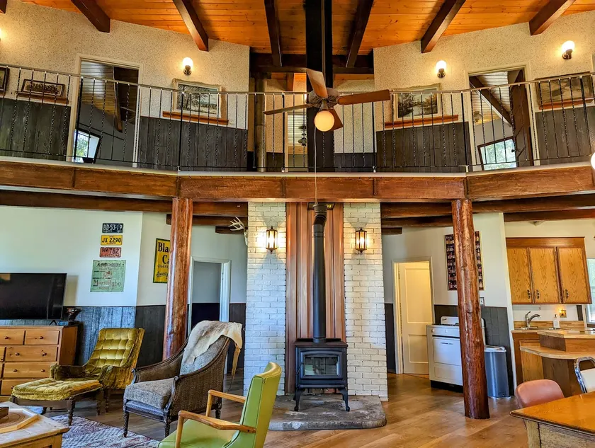 Conjuring Creek Cabin on Wizard Lake - Image 1