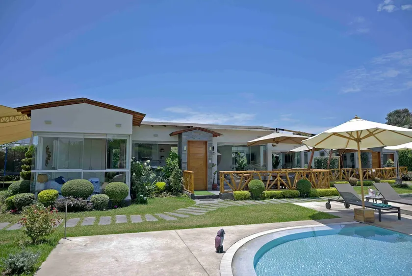 Bungalow Boutique Standard - Image 1