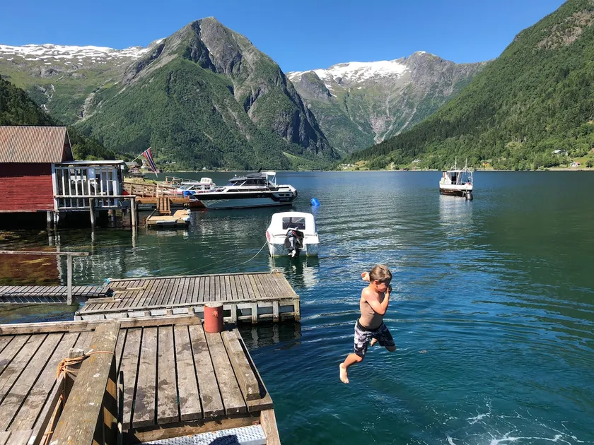 Holiday home with private jetty and fjord access - Image 1