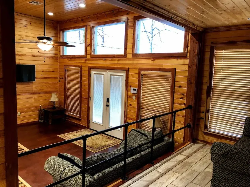Bay Dreamer Custom Lakefront House, Boathouse and Ramp on Toledo Bend Lake - Image 1