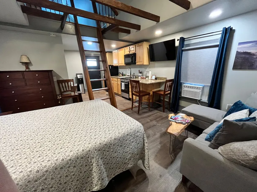 Loft Apt Just off C&O near Harpers Ferry and AT - Image 1