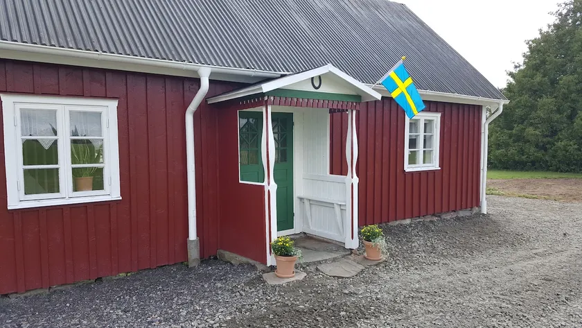 Find peace and quiet at Heden near Ullared, Gekås. - Image 1