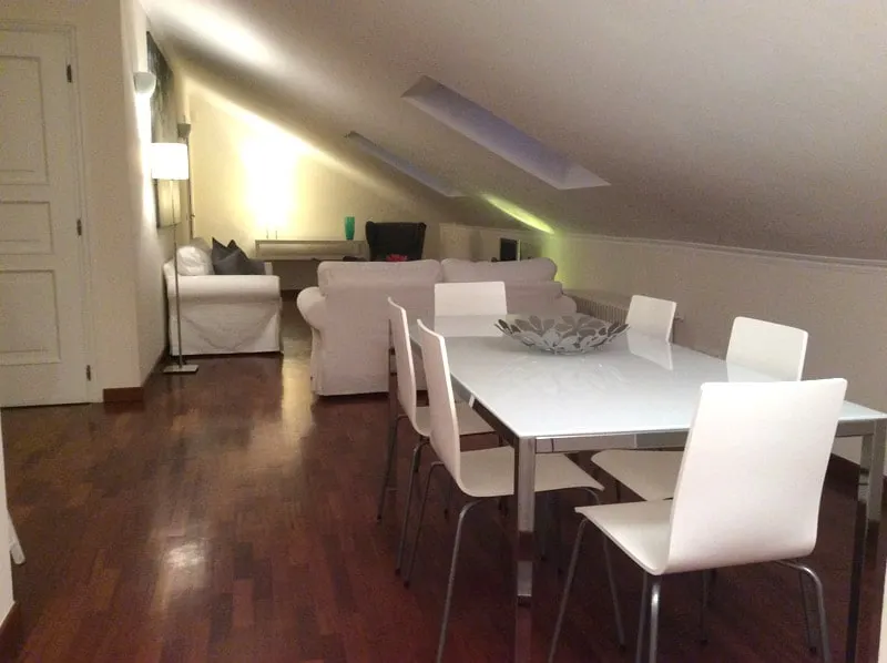 Cozy apartment in the center. - Image 1