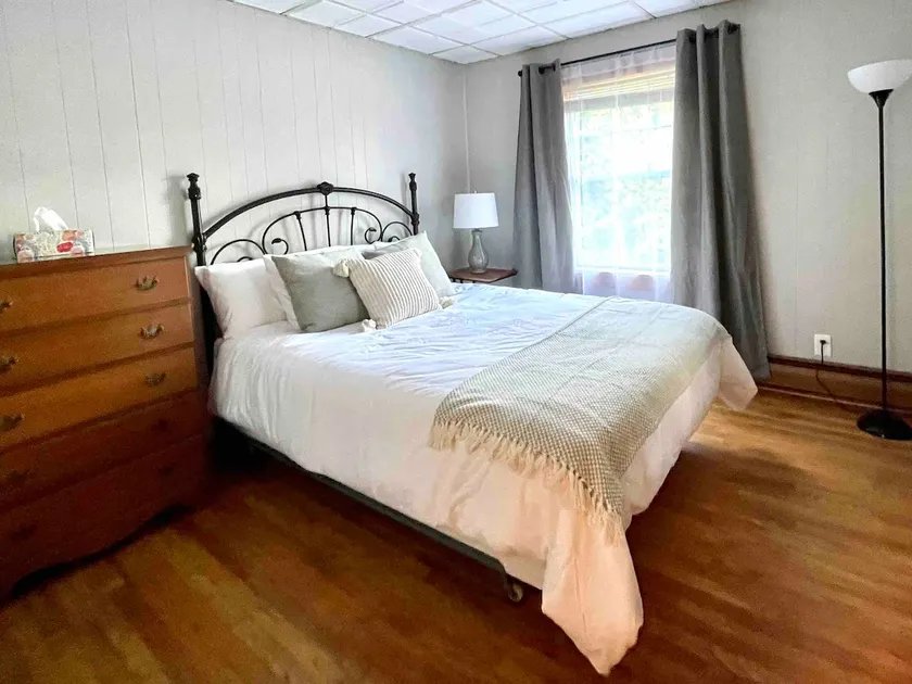 Frankie’s Place - A Mass MoCA Neighborhood 2BR APT - Image 1