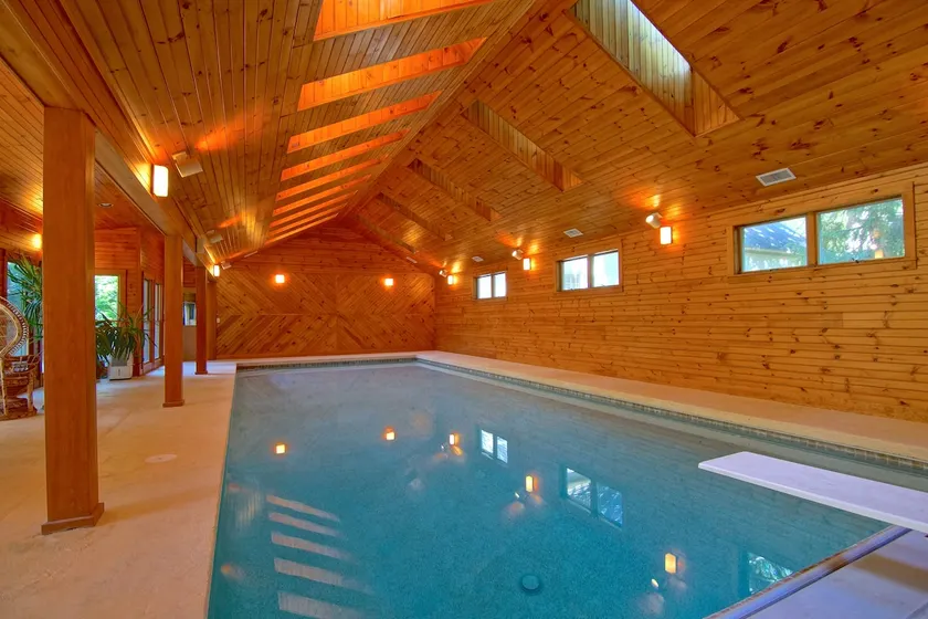Hallenbad, 2 Meilen vom Meer, 7.000 Quadratmeter Luxusvilla - Image 1