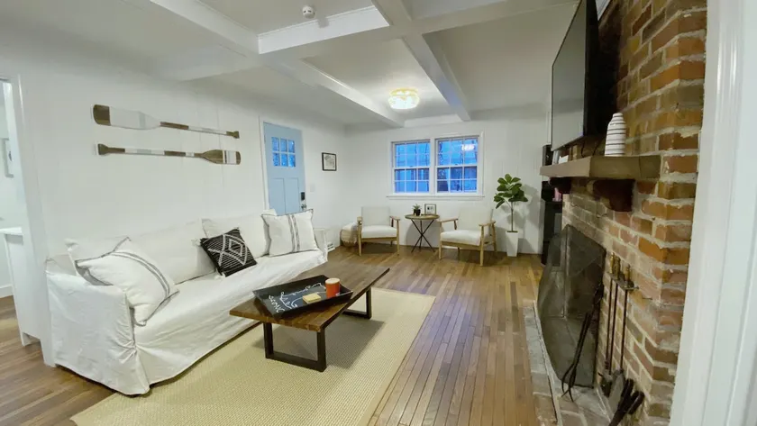 Newly Renovated! Seconds to sand, fire pit, A/C - Image 1