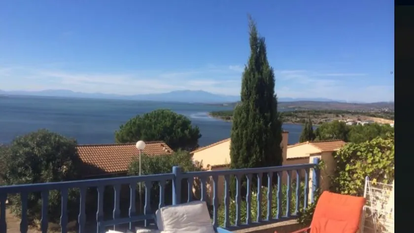 Fab view 10 mins walk from beach - Image 1