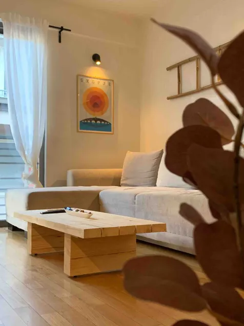 Debar Maalo 1BR+ SofaBed | Fast WiFi | SelfCheckIn - Image 1