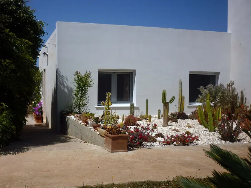 Adorable Farm House in Olive Valley - Image 1