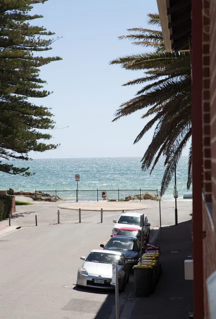 Glenelg Ocean-View Apartment · 30mtrs to Beach - Image 1
