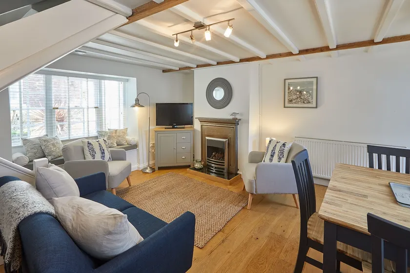 Host & Stay - Amber Cottage - Image 1