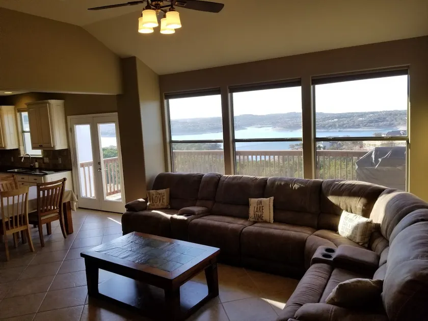 Lakeview House, Beach < 1 mile. Boat Ramp Open! - Image 1