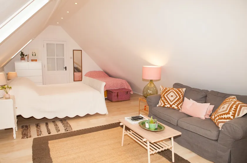A cosy and comfortable countryside studio space - Image 1