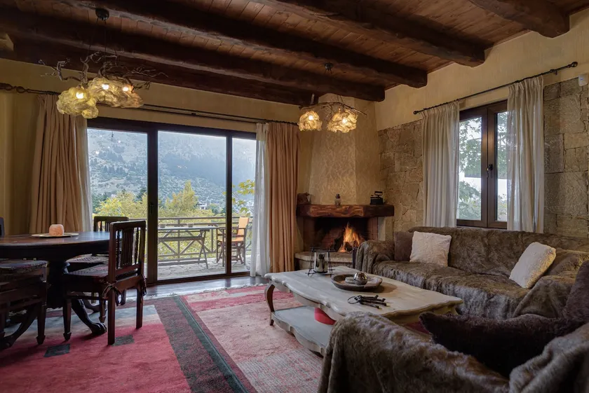 Parnassus Dreamwood Chalet - Image 1