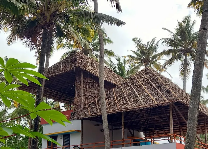 Cheerful 3-bedroom with beach view. - Image 1
