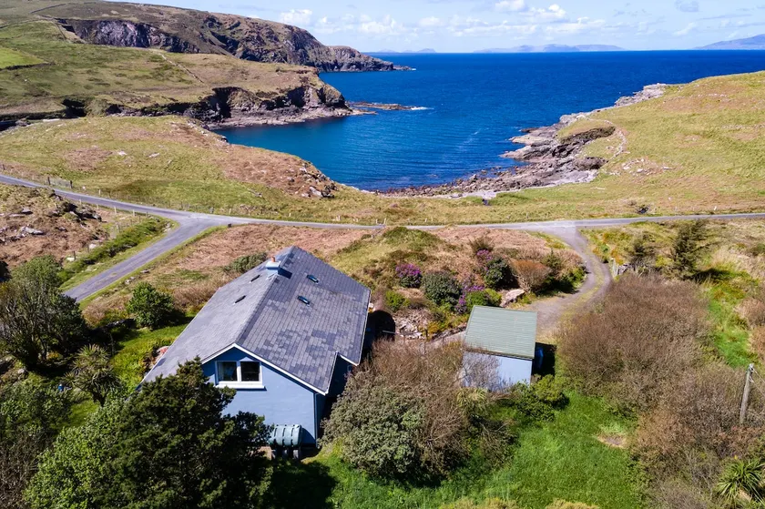 Stunning beach house just off Wild Atlantic Way - Image 1