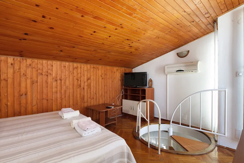 Rosmarinus Rubic studio - Image 1