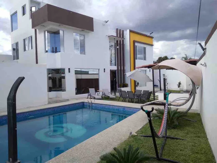 House with a private heated pool - Image 1