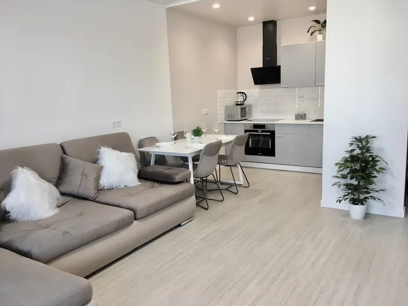 Happy days apartment center of the city - Image 1