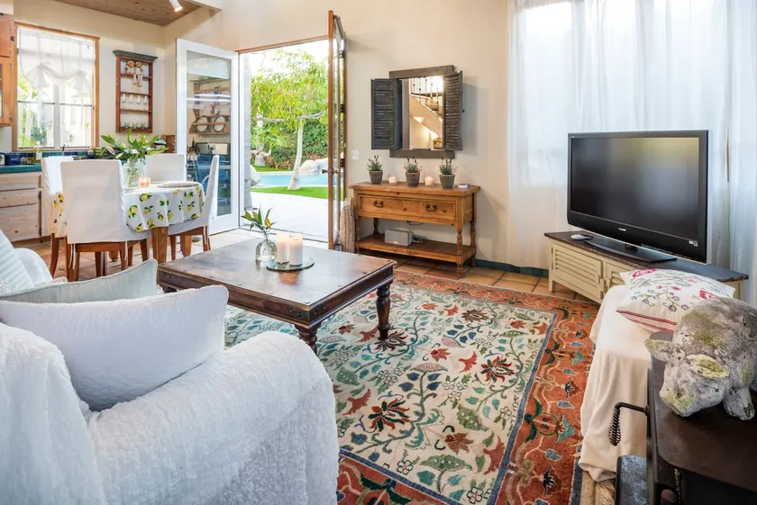 Gem in Solana Beach Oasis! - Image 1