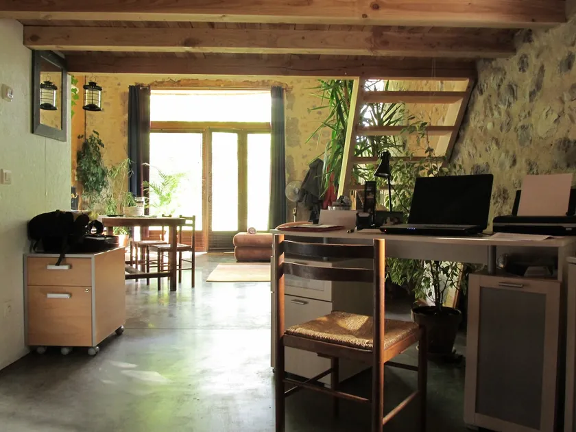 Charming loft in old barn - Image 1