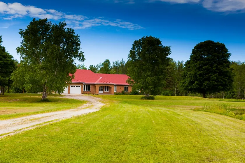 Clearview Manor (Wasaga Beach) (Blue Mountain) - Image 1