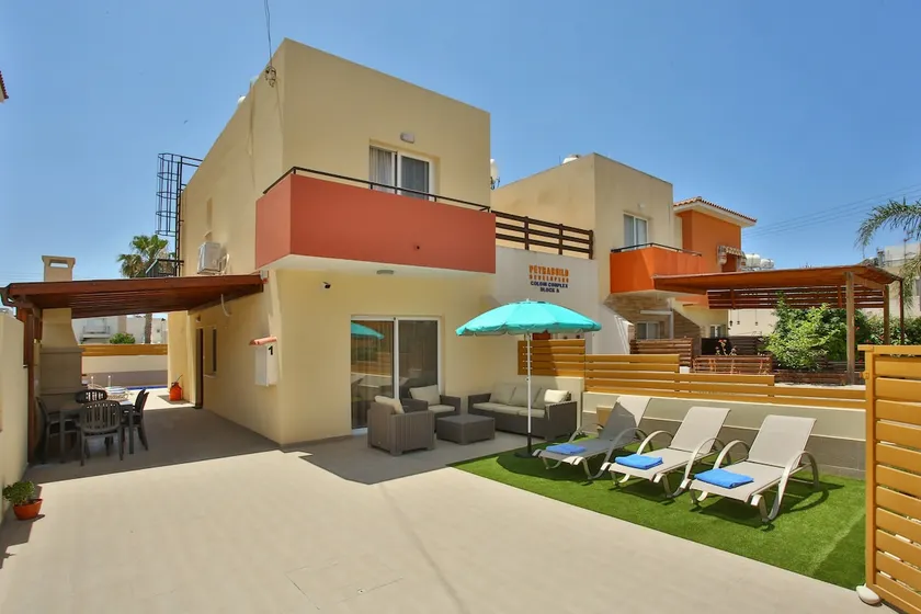”Star House” Private Pool - Image 1