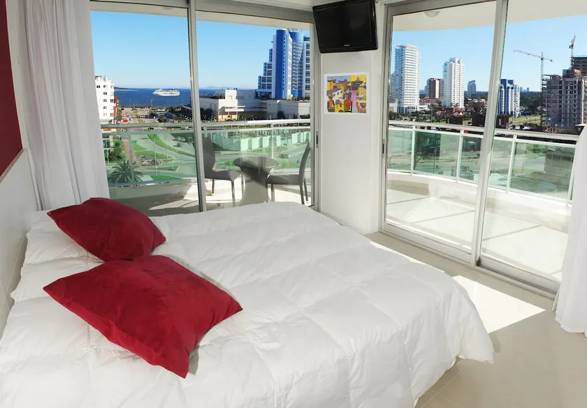 Sol y Luna 2 Punta del Este - Apartamentos Full Amenities - Image 1