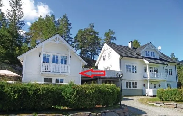 Cosy small cottage in beautiful landskape - Image 1