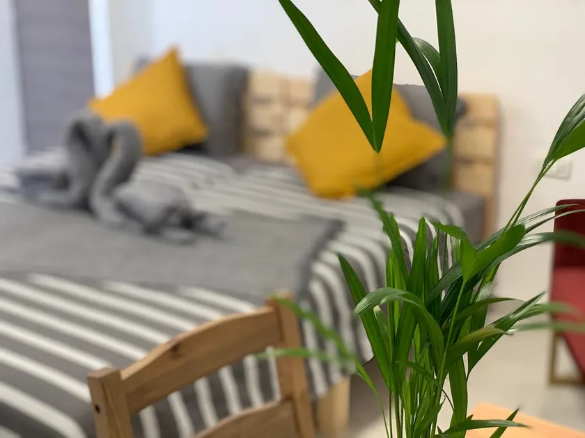 Private stylish&Modern Double Bed Apartment&NTFLIX 26 - Image 1