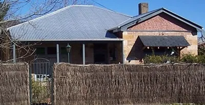 Southern Highlands Stone Cottage - Image 1
