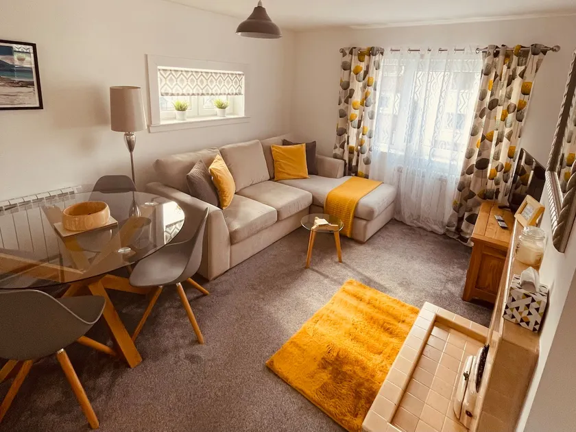Modern apartment with stunning sea views near Oban - Image 1