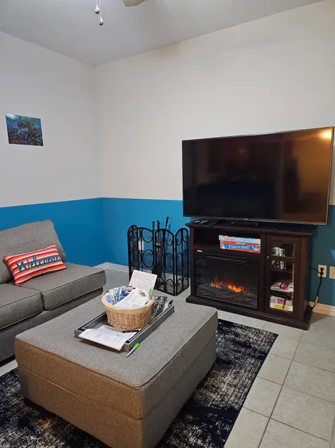 Refreshingly Comfy. Feels Like Home :c) - Image 1