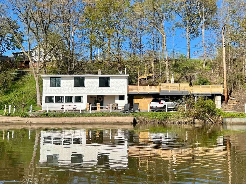 Riverside Retreat - 3 bed 1 1/2 bath cottage - Image 1