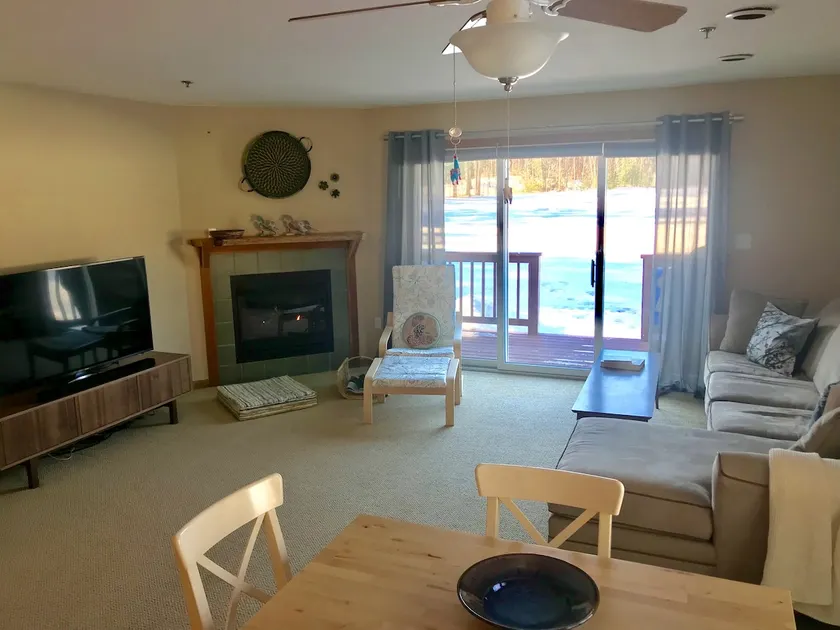 Trail side townhome - Image 1