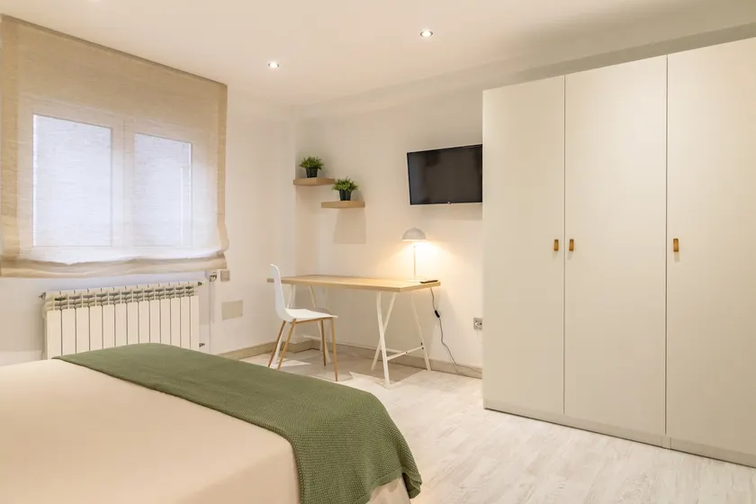 AH King Size Apartment VUT5461AS - Image 1