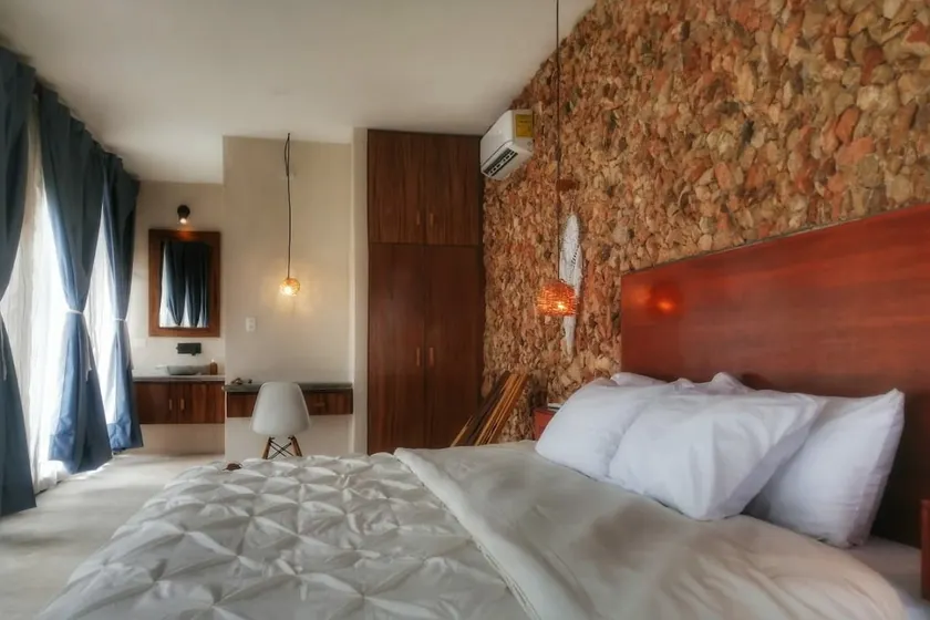 Tunich Loft · 180° jungle and pool view - Image 1