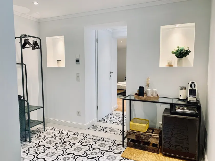 Stylish apartment in a quiet location - Image 1