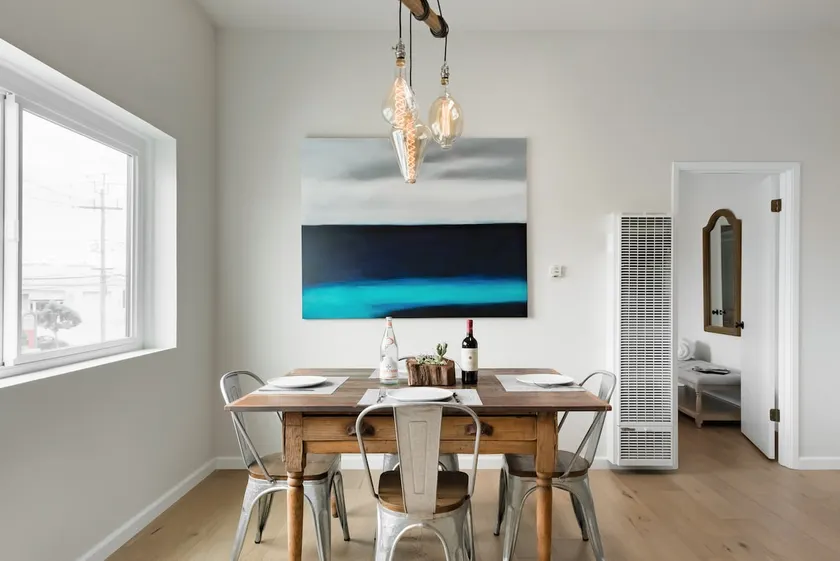 Modern Loft by the Sea - Image 1