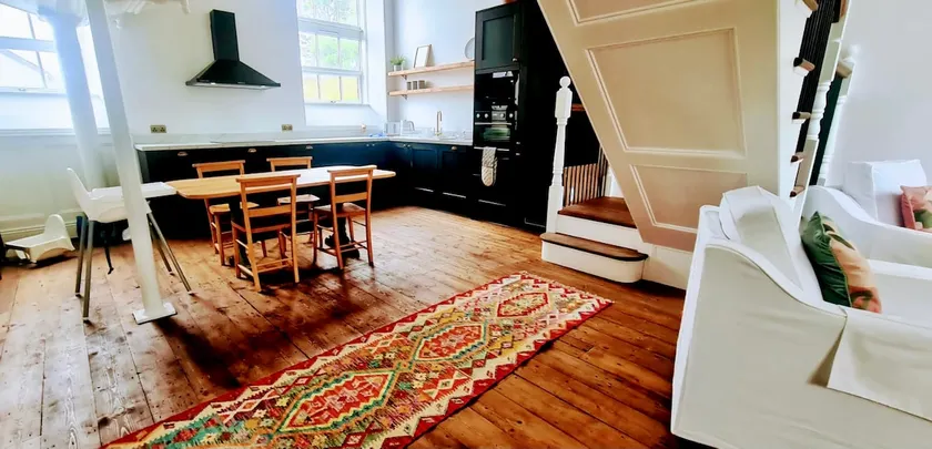 No.1 The Chapel - Unique 3-bed apartment - Image 1