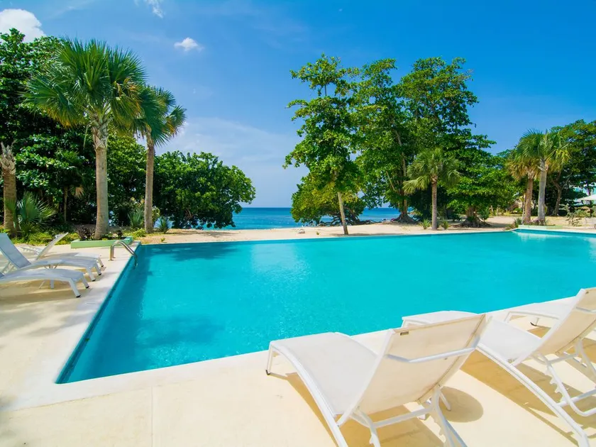 Villa Nirvana: Your luxury home away from home - Image 1