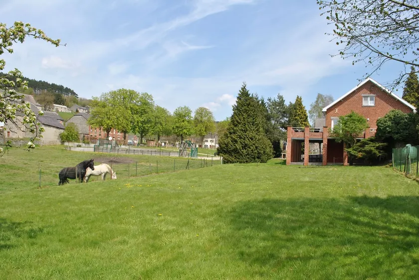 Viroinval home in the province of Namur - Image 1