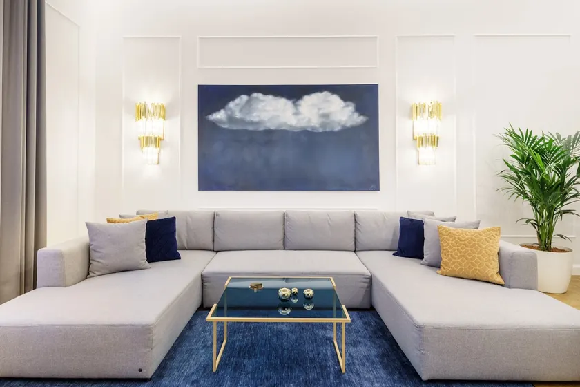 Chic, Captivating Apartment at Oktogon - Image 1