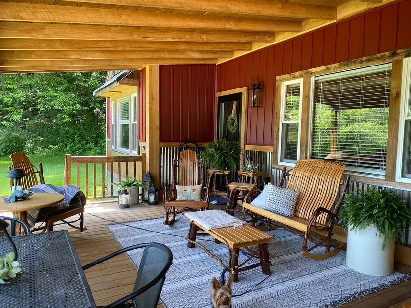 Cabin on the Hill - Image 1