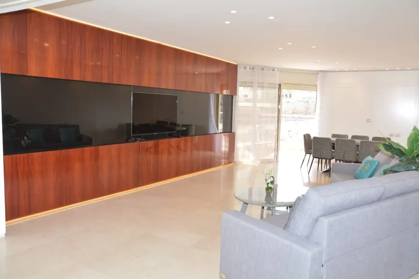 Renovated 3 Bedroom - Residence with Pool next the Beach - Image 1